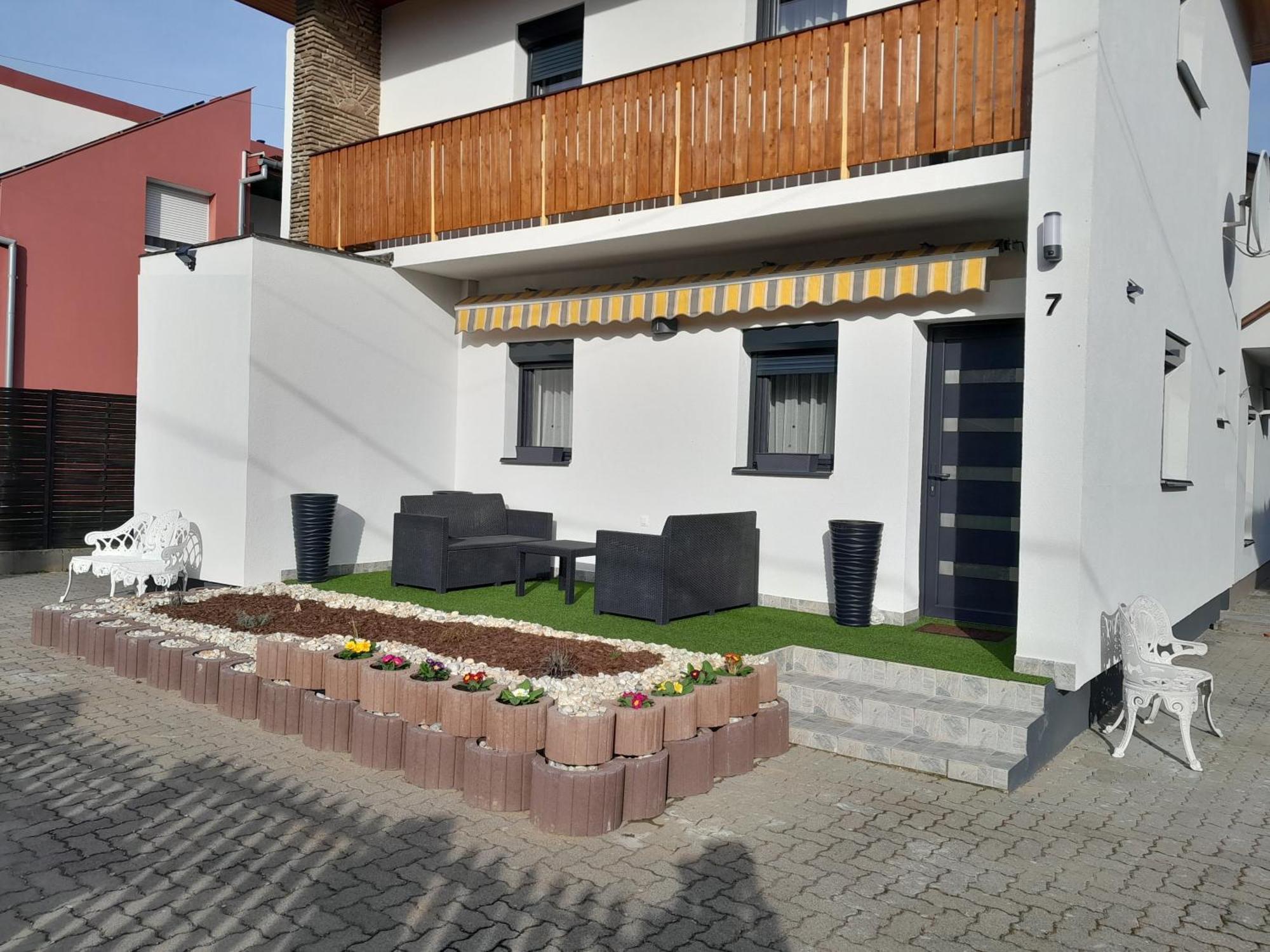 זלקרוס Nyirfa Apartmanhaz מראה חיצוני תמונה