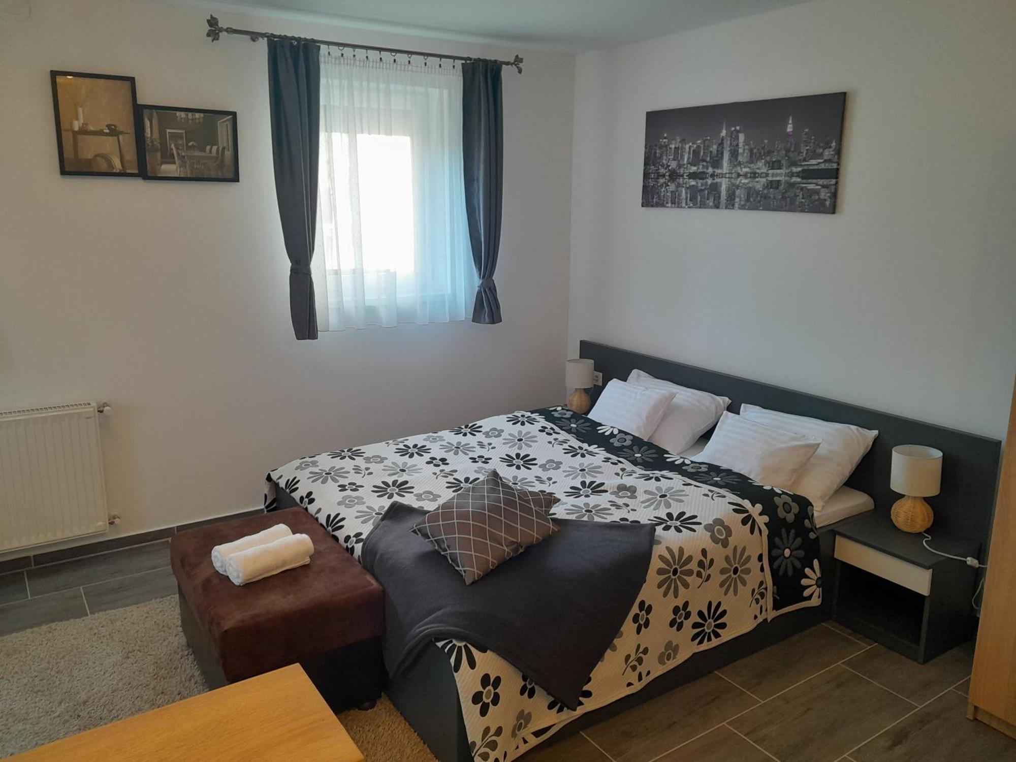 זלקרוס Nyirfa Apartmanhaz מראה חיצוני תמונה