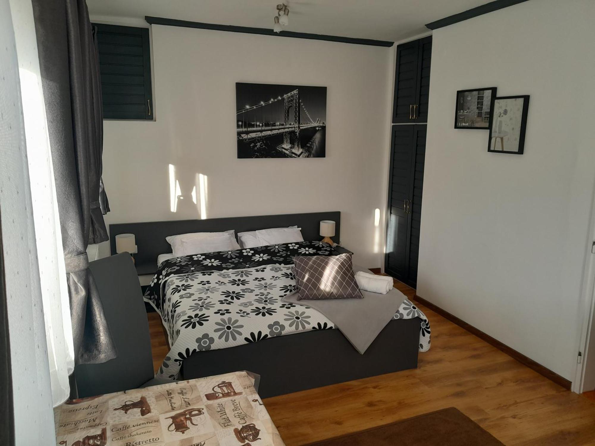 זלקרוס Nyirfa Apartmanhaz מראה חיצוני תמונה