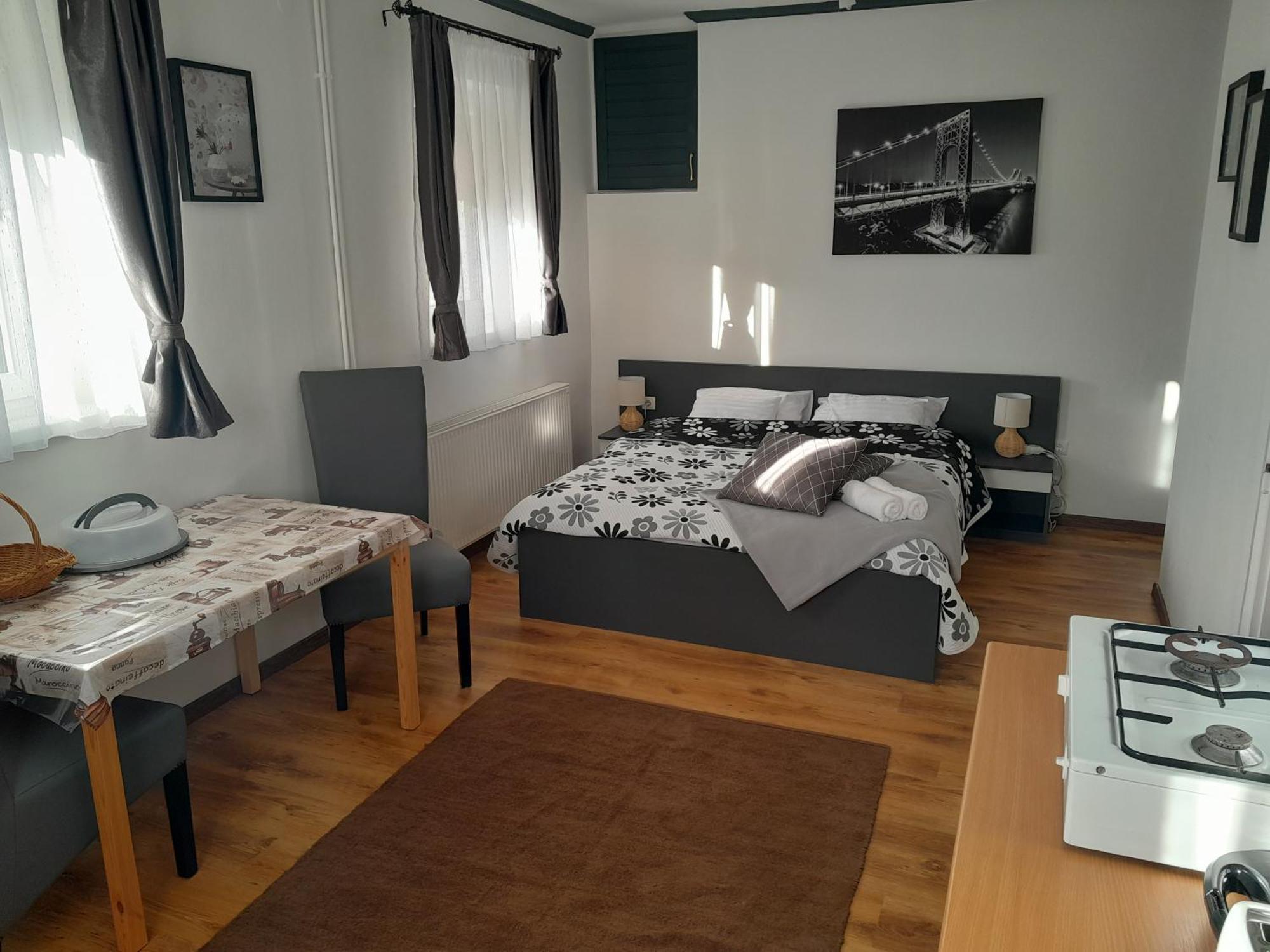 זלקרוס Nyirfa Apartmanhaz מראה חיצוני תמונה