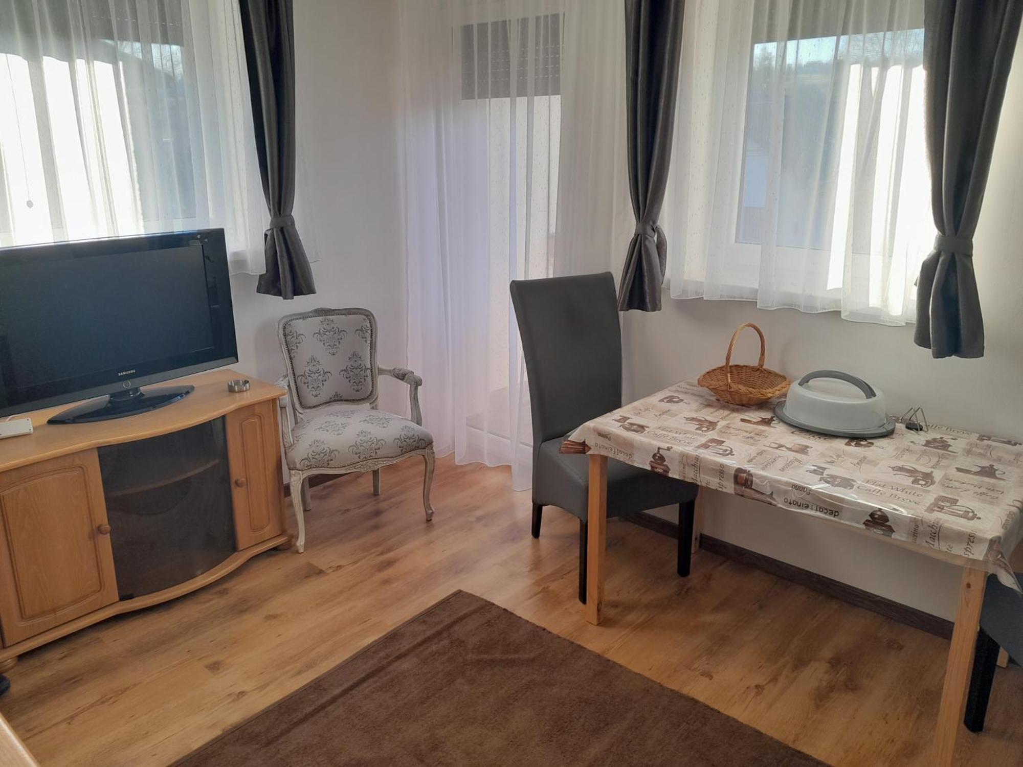 זלקרוס Nyirfa Apartmanhaz מראה חיצוני תמונה