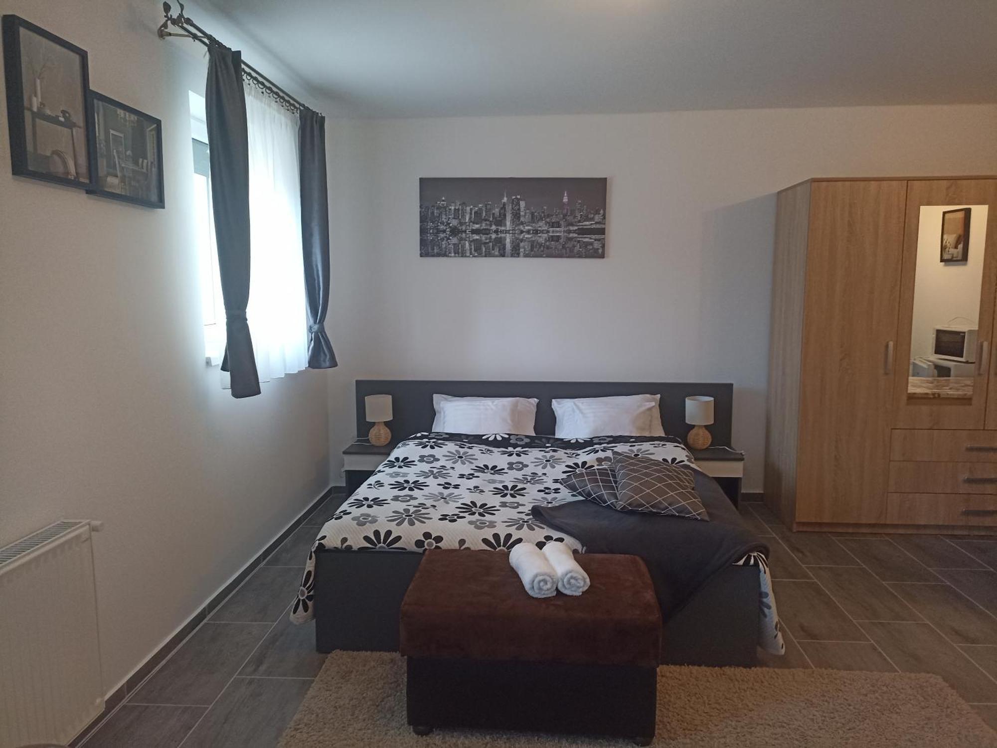 זלקרוס Nyirfa Apartmanhaz מראה חיצוני תמונה