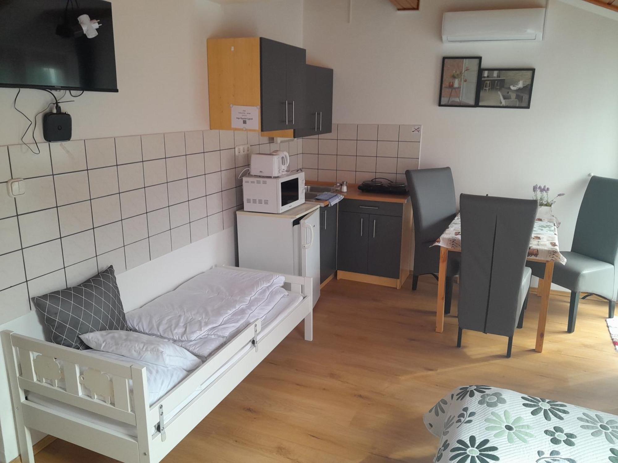 זלקרוס Nyirfa Apartmanhaz מראה חיצוני תמונה
